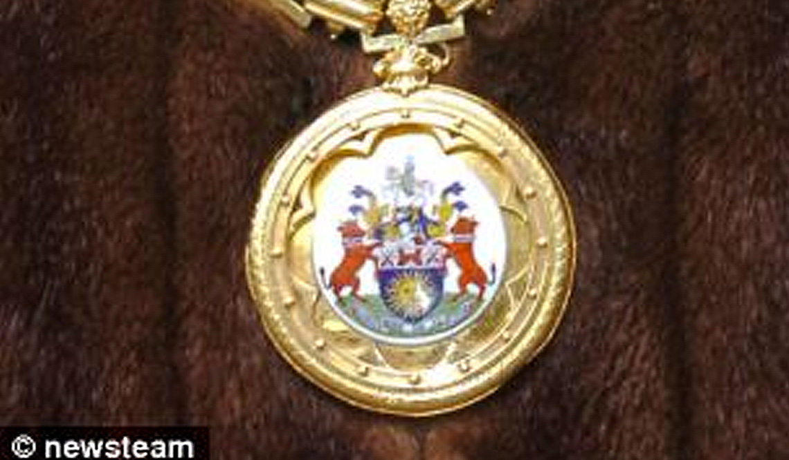 Mayoral Insignia